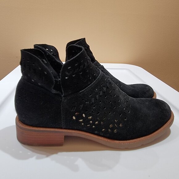 Söfft Brinkley Laser Cut Leather Bootie, BLACK SUEDE, Size 8.5M, NWT - Picture 4 of 16